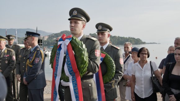  Положени венци у Гувији