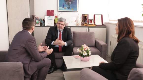 Министар Немања Старовић примио Архијерејску Грамату у Јагодини