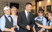 Министар Ђорђевић посетио радионицу „Звуци срца“