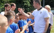 Деца са инвалидитетом и деца без родитељског старања, на иницијативу Министарства, први пут учествују на фудбалском кампу Деки 5