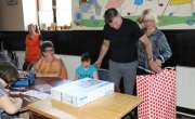 Министар Ђорђевић поклонио рачунар Дневном боравку за одрасла лица у Бачкој Тополи 