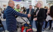 Галерија слика сајам Ј=ДНАКИ