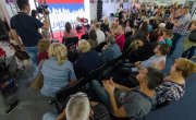 Галерија слика сајам Ј=ДНАКИ