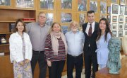 Министру Ђорђевићу уручена биста руског писца Фјодора Михајловича Достојевског 