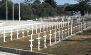 Делегација Министарства за рад, запошљавање, борачка и социјална питања посетила српска војничка гробља у Републици Тунис