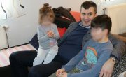 Министар Ђорђевић на 8. март у посети Сигурној кући