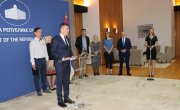 ЂОРЂЕВИЋ ДОНЕО ОДЛУКУ: Девојчица Ленка враћена породици Савић