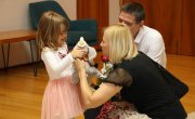 ЂОРЂЕВИЋ ДОНЕО ОДЛУКУ: Девојчица Ленка враћена породици Савић