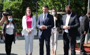 Ђорђевић и Гашић уручили донацију Геронтолошком центру у Крушевцу