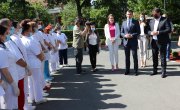 Ђорђевић и Гашић уручили донацију Геронтолошком центру у Крушевцу