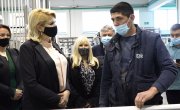 Кисић Тепавчевић обишла предузеће „Ролопласт“ у Сремској Митровици
