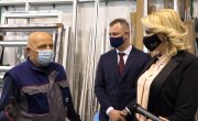 Кисић Тепавчевић обишла предузеће „Ролопласт“ у Сремској Митровици
