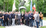 Председник Вучић и министарка Кисић Тепавчевић положили венац на Споменик јунацима са Кошара