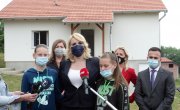 Кисић Тепавчевић посетила породицу Јаковљевић у мионичком селу Попадић