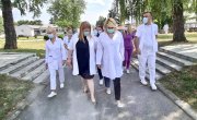 Кисић Тепавчевић посетила Завод за смештај одраслих лица „Мале Пчелице“ Крагујевац
