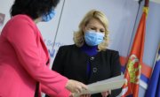 У Нишу уручено 70 уговора за самозапошљавање незапослених лица 