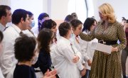 Осмесима и дечијом срећом окићена јелка у Установи за децу и младе „Сремчица“