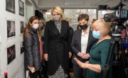 Премијерка Брнабић и министарка Кисић Тепавчевић у Удружењу „Наша кућа“ о важности социјалног предузетништва