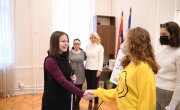 „Упознај ме“ - младе особе са инвалидитетом у разговору са својим вршњацима