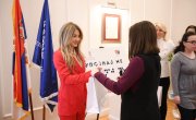 „Упознај ме“ - младе особе са инвалидитетом у разговору са својим вршњацима