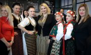 Министарка проф. др Дарија Кисић отворила манифестацију  „Ко се лепо носи, тај се и поноси“ 