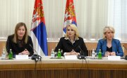 Потписани уговори на Програмском конкурсу за унапређење особа са инвалидитетом за 2022. годину 