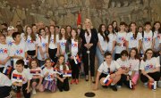 КИСИЋ СА ДЕЦОМ ИЗ РЕГИОНА И ДИЈАСПОРЕ: Ваша Србија ће вас увек дочекати раширених руку