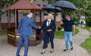 Кисић првог дана школске године са ђацима специјалне ОШ „Антон Скала“