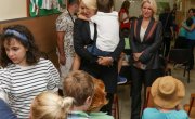 Кисић првог дана школске године са ђацима специјалне ОШ „Антон Скала“