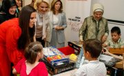 Тамара Вучић и Емина Ердоган посетиле децу у Материнском дому у Звечанској