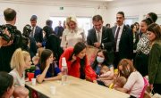 Тамара Вучић и Емина Ердоган посетиле децу у Материнском дому у Звечанској