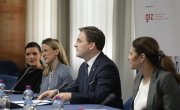 Подршка локалним самоуправама у запошљавању теже запошљивих незапослених лица