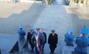 Министар Никола Селаковић положио венац крај споменика Незнаном јунаку на Авали
