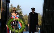 Министар Никола Селаковић положио венац крај споменика Незнаном јунаку на Авали