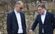 Министар Селаковић обишао Српско војничко гробље у Битољу