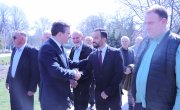 Министар Селаковић положио венац на Споменик деци страдалој у НАТО агресији