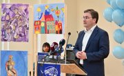 Министар Селаковић на обележавању Светског дана особа са аутизмом