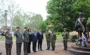 Делгација Министартсва положила венац на споменик војводи Шупљикцу