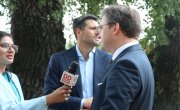 Министар Селаковић положио цвеће са  председницом Индије код споменика Махатми Гандију