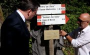 Министар Селаковић открио споменик страдалим српским заробљеницима и војницима на српском гробљу у Кастелану