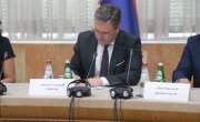 Министар Селаковић поделио уговоре за спровођење пројеката у области борачко-инвалидске заштите