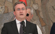 Министар Селаковић поделио уговоре за спровођење пројеката у области борачко-инвалидске заштите