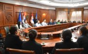 Министар Селаковић примио 40 грчких монахиња из манастира Света Лидија