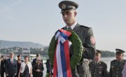  Положени венци у Гувији