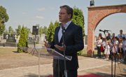 Министар Селаковић: Најважнији задатак очувати свој народ