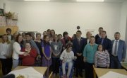 Барошевић на примопредаји донације Јапана удружењу „Бисер“ у Србобрану