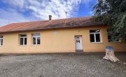 Барошевић на примопредаји донације Јапана удружењу „Бисер“ у Србобрану