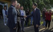 Барошевић на примопредаји донације Јапана удружењу „Бисер“ у Србобрану