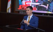 Дејан Антић отворио изложбу "Шездесет и три године Јумко империје"