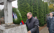 Државни секретар Антић положио венац страдалима у логору Велики Међер